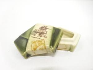 織部　結文　香合